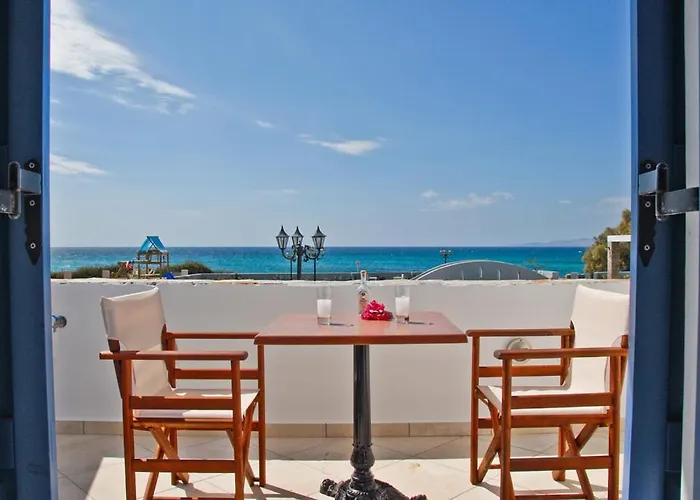 شقة Blue Myth Kastrákion